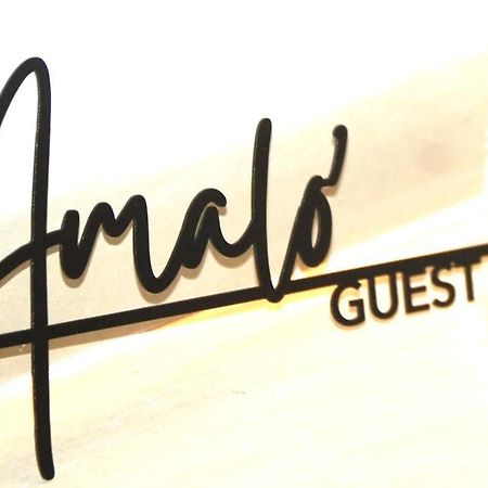 Amalo Guest House Bari Exteriör bild